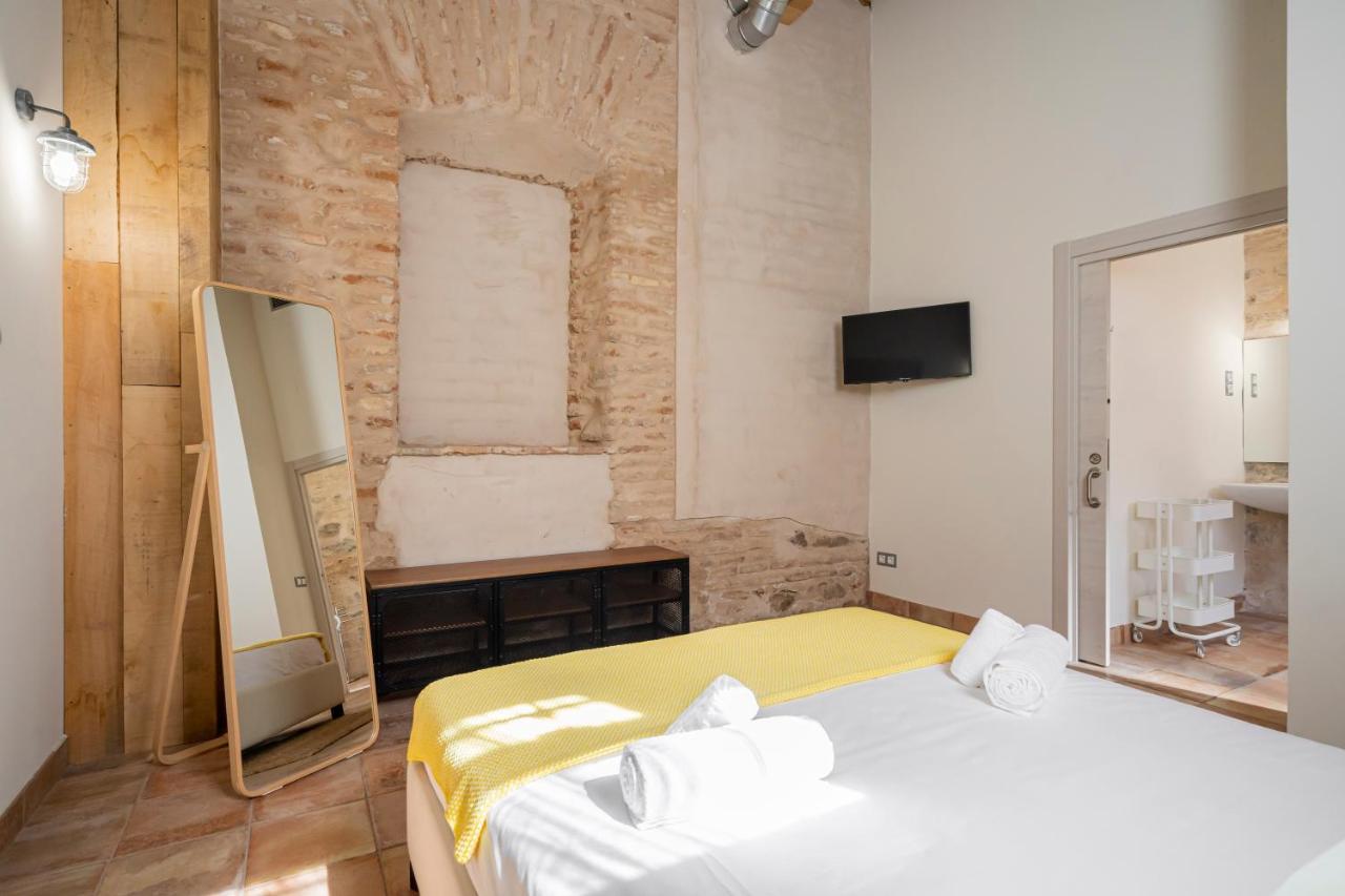 Dobo Azacanes Hostal Toledo Exteriör bild