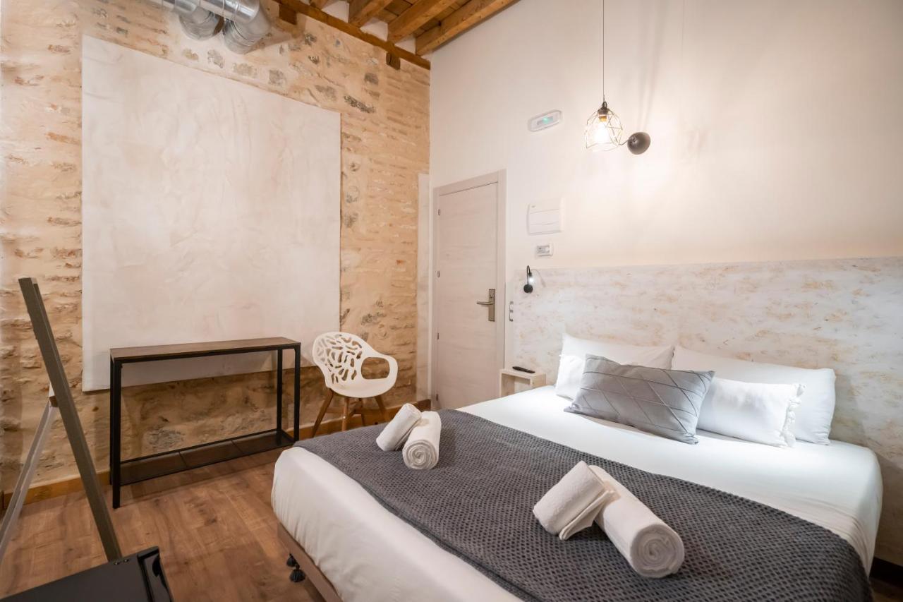 Dobo Azacanes Hostal Toledo Exteriör bild