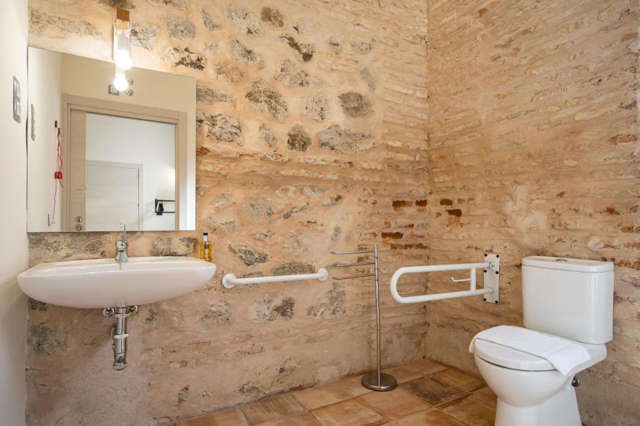 Dobo Azacanes Hostal Toledo Exteriör bild