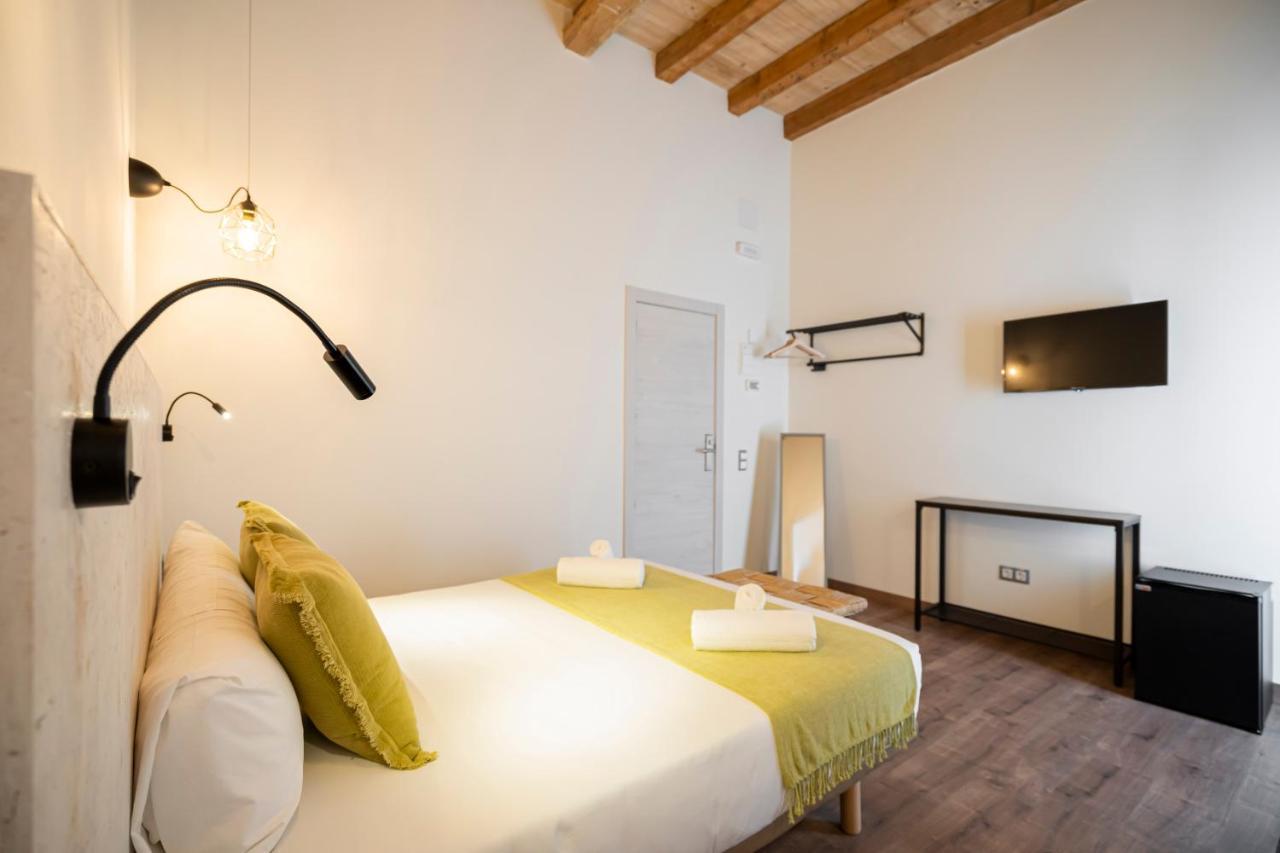 Dobo Azacanes Hostal Toledo Exteriör bild